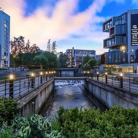 Private, Charming In With A Great View *