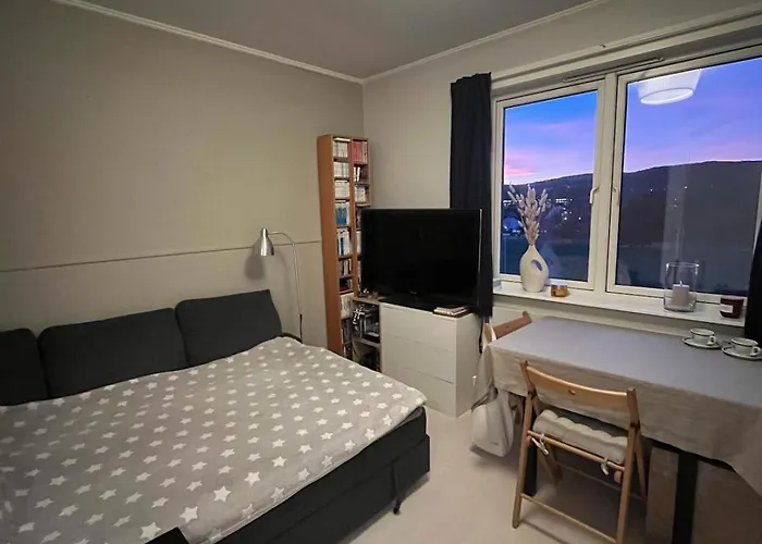 Private, Charming In With A Great View * Oslo