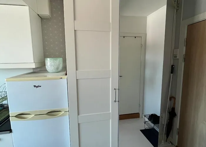 Private, Charming In With A Great View *