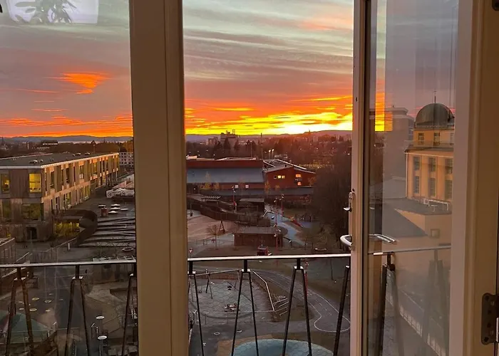 Private, Charming In With A Great View Lägenhet