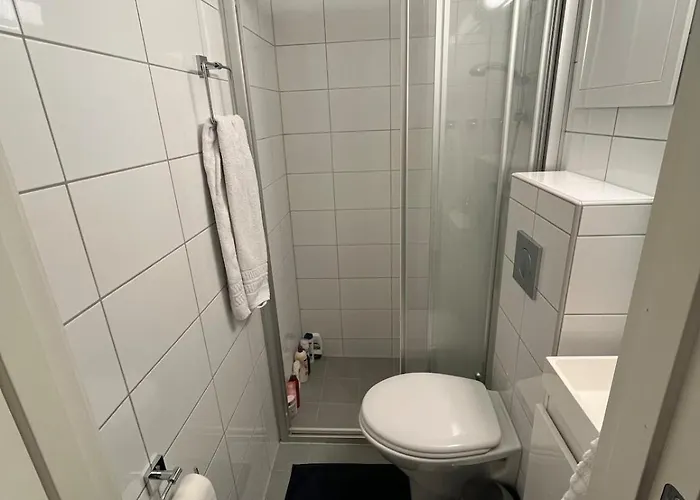 Private, Charming In With A Great View Lägenhet *